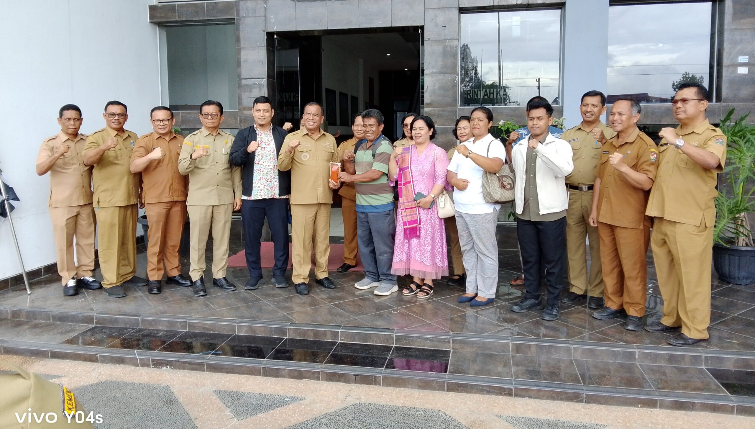 Bupati Karo Luncurkan Pengiriman Perdana  Ke Kalimantan  Difasilitasi Bank  Indonesia