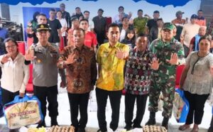 Pemkab Karo Gerak Cepat, Bupati Serahkan Bantuan untuk Korban Puting Beliung di Tigapanah