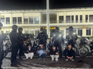 Tim Lingkaber Polres Karo Amankan Remaja Pembawa Sajam Saat Patroli Malam