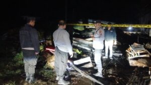 Polsek Tigapanah Gerak Cepat Tangani Kebakaran Gudang di Situnggaling