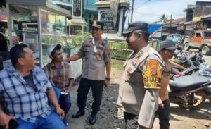 Polsek Tigabinanga Gencarkan Sapa Warga, Perkuat Cooling System di Pusat Pasar