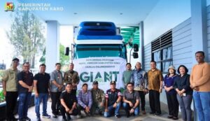 Implementasikan Kerja Sama Antar Daerah, Bupati Karo Lepas Pengiriman Perdana 20 Ton Komoditas Unggulan ke Palangka Raya