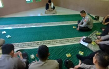 Ceramah Rohani di Polres Karo Kembali ke Al-Qur’an, Menenangkan Hati dan Menguatkan Iman
