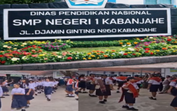 Hari Pertama Sekolah, SMP Negeri 1 Kabanjahe Sambut Siswa Baru dengan Upacara Bendera Penuh Keakraban