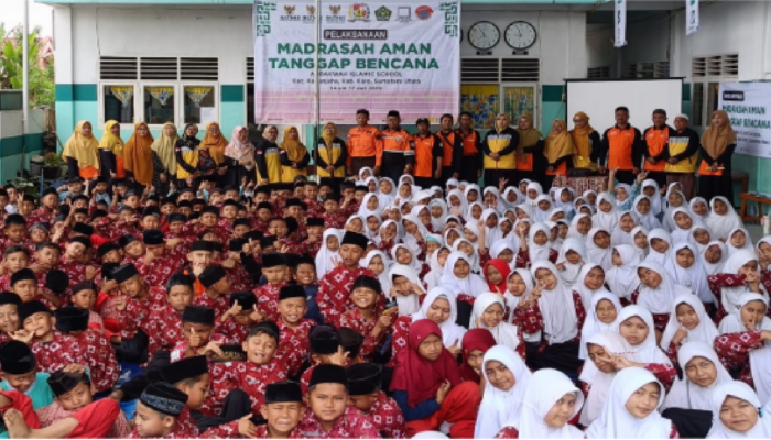 BAZNAS Kabupaten Karo Kukuhkan Madrasah Aman Tanggap Bencana (MANTAB) Siswa MIS Ad-Dakwah Dibekali Kesiapsiagaan Hadapi Bencana