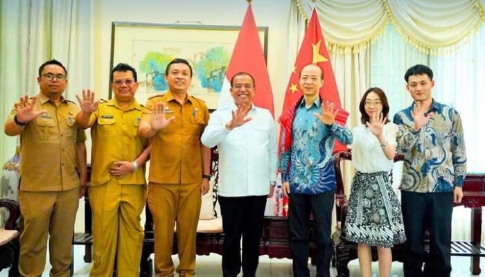 Bupati Karo Jajaki Kerja Sama Teknologi Pertanian dengan Wakil Konsulat Jenderal RRT di Medan, Dorong Modernisasi Pertanian dan Promosikan Festival Bunga dan Buah 2026