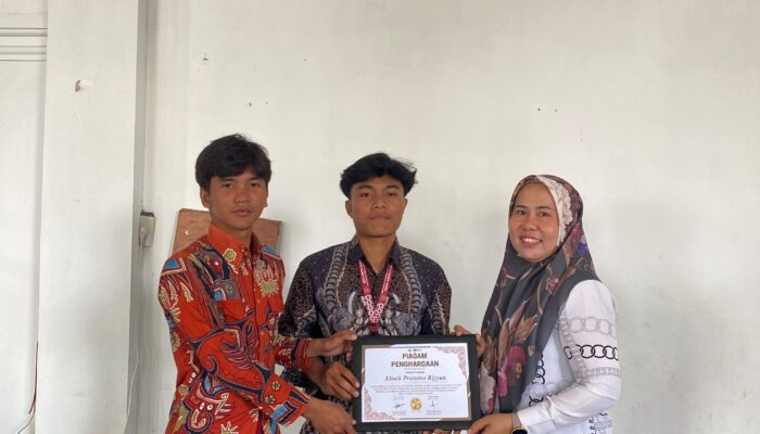 Bersama Cegah Stunting! GEMA CEATING Hadir di Desa Samura, Mahasiswa KKN Gandeng Posyandu, Klinik Riyyan dan BPJS Kesehatan