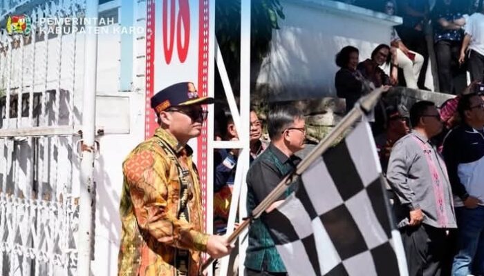 Pemkab Karo Gelar Gerak Jalan Kemerdekaan, Ribuan Peserta Semarakkan HUT RI ke-81