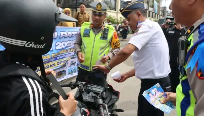 Hari Pertama Operasi Patuh Toba 2026, Kapolres Karo Bersama Forkopimda Turun ke Jalan Edukasi Pengendara